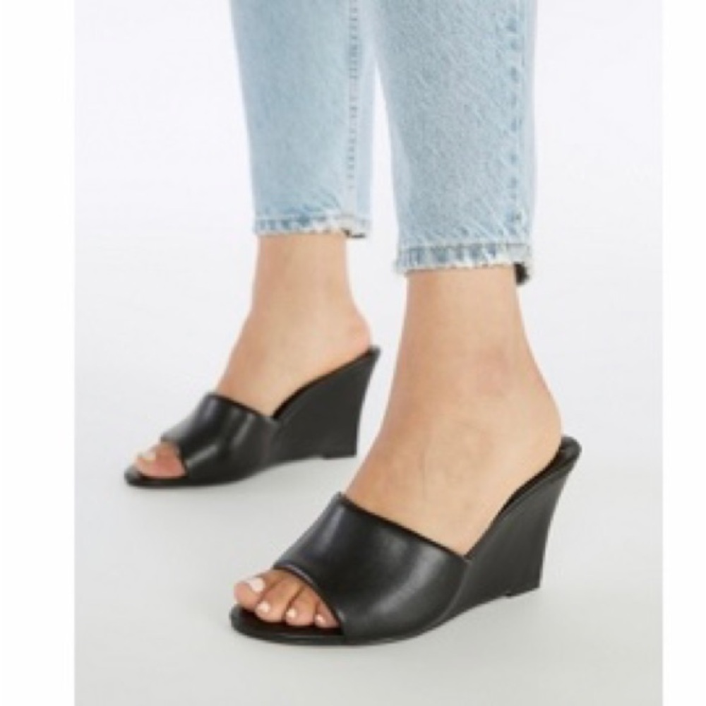 JustFab Black Wedge Heel, Never Before Worn, Brand New